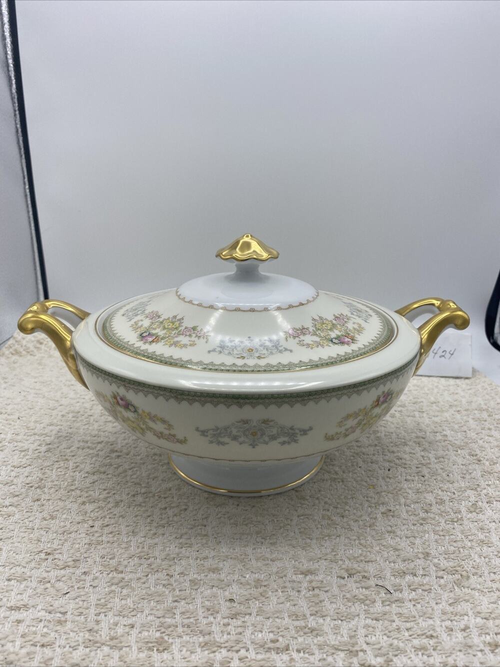 F & B Co Meito MUREL 7” Serving Bowl Floral With Gold Handles & Green Outline